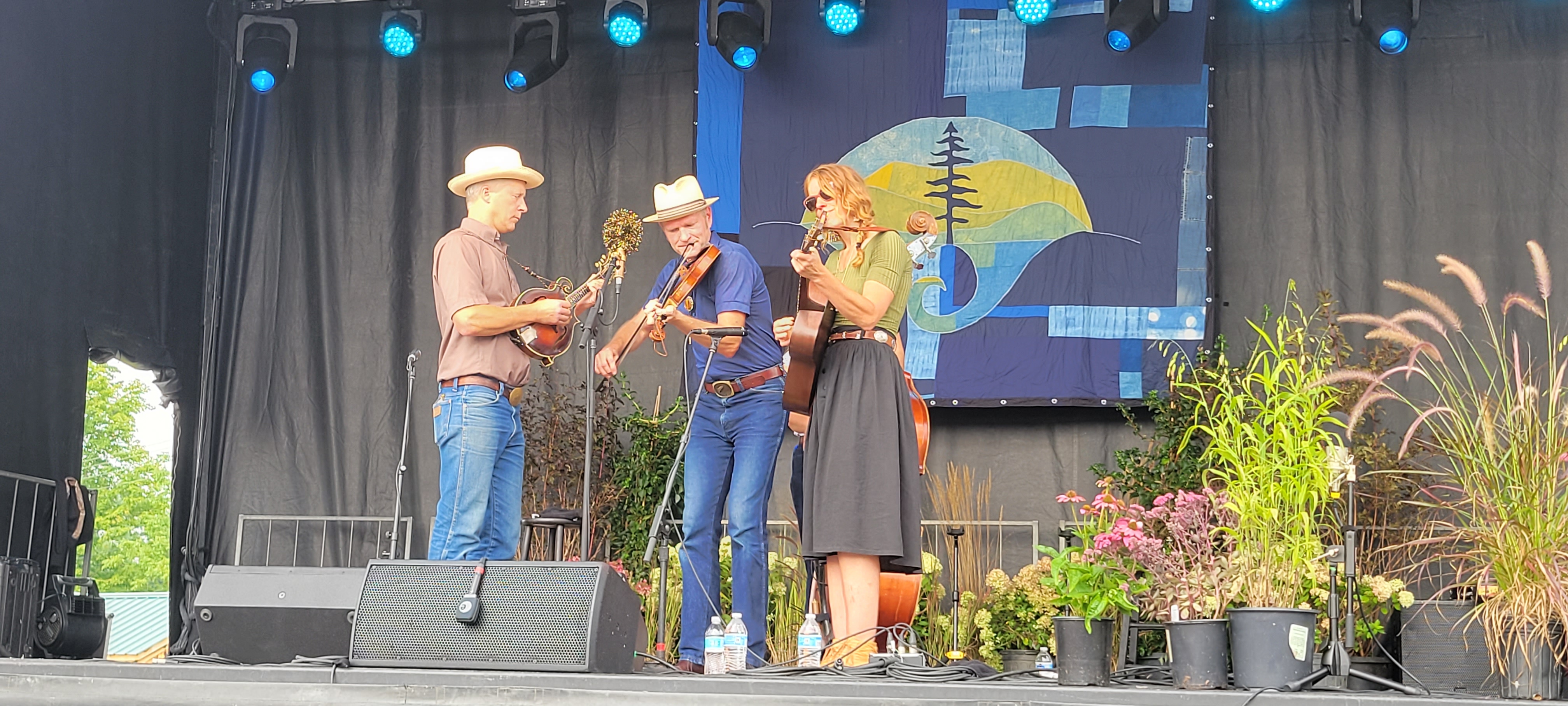 FoghornStringband2024-08-16GreenMountainBluegrassAndRootsFestivalManchesterVT (2).jpg